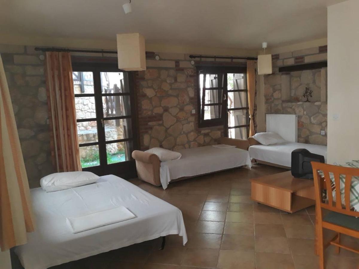 Elpida Stone House Apartment Псахудиа Екстериор снимка