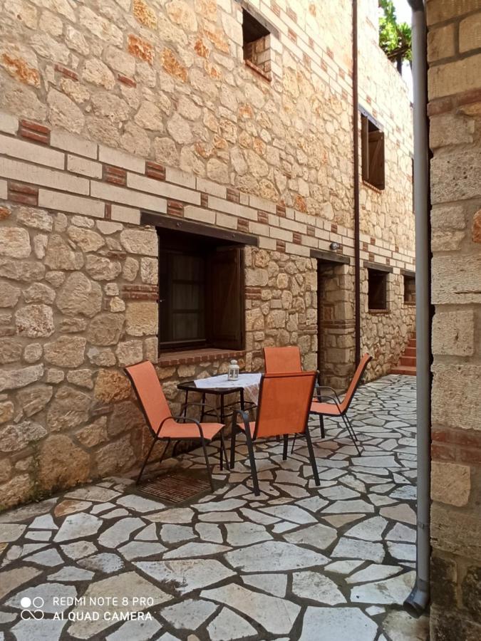 Elpida Stone House Apartment Псахудиа Екстериор снимка